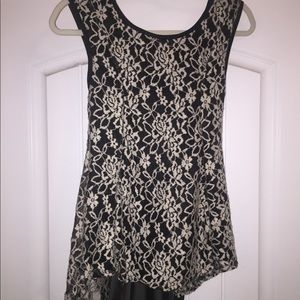 Black & White sleeveless blouse with bow detail